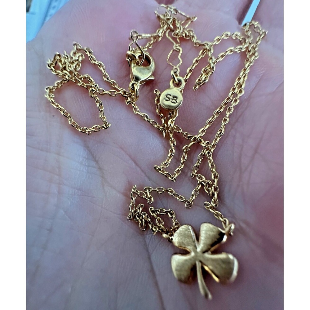 SB 4 Leaf  Clover Necklace Lucky Gold Tone Charm Signed Chain 16-18 in